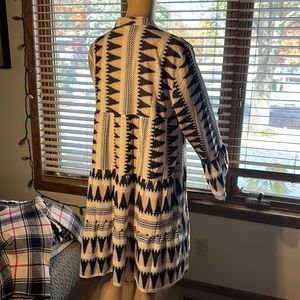 Knee length summer dress multi color/Aztec print says size XL